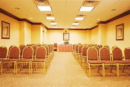 Holiday Inn Express Waterbury Facilități foto